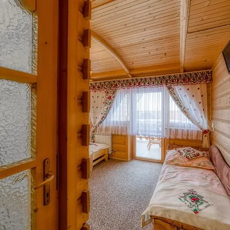 Pokoje Goscinne U Elzbiety Ciche Male Exterior photo