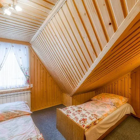 Pokoje Goscinne U Elzbiety Ciche Male Exterior photo