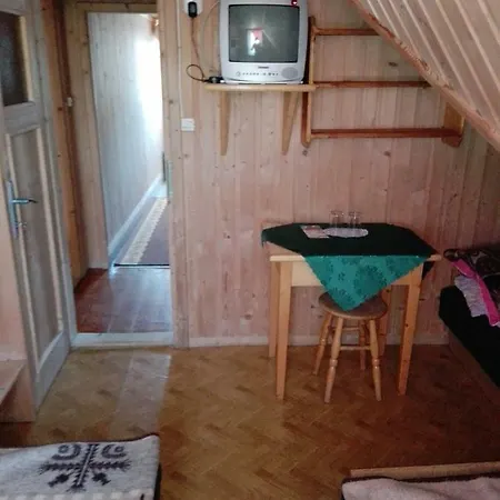 Pokoje Goscinne U Elzbiety Ciche Male Exterior photo