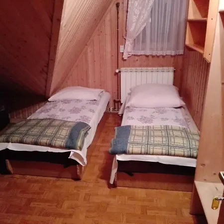 Pokoje Goscinne U Elzbiety Ciche Male Exterior photo